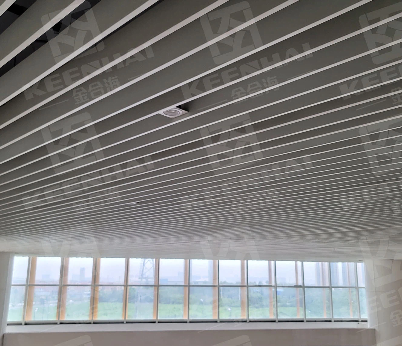 Quality U-strip Ceiling Fabrication Quality U-strip Ceiling Fabrication
